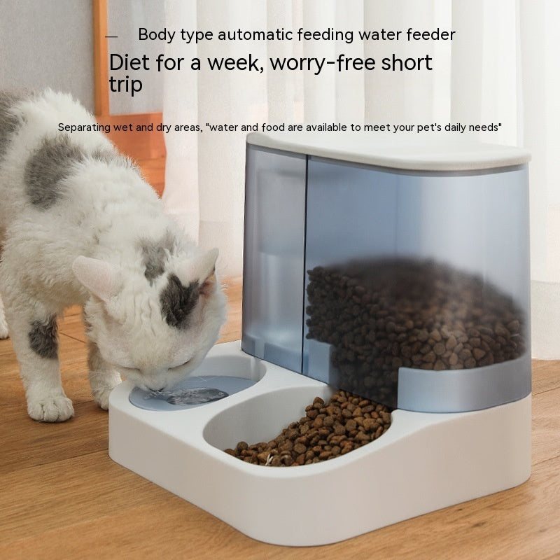 Cat using Pet Visual Automatic Pet Feeder, designed for worry-free feeding during short trips.